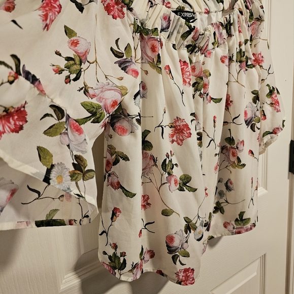 Express Floral Blouse-Small - Picture 4 of 5